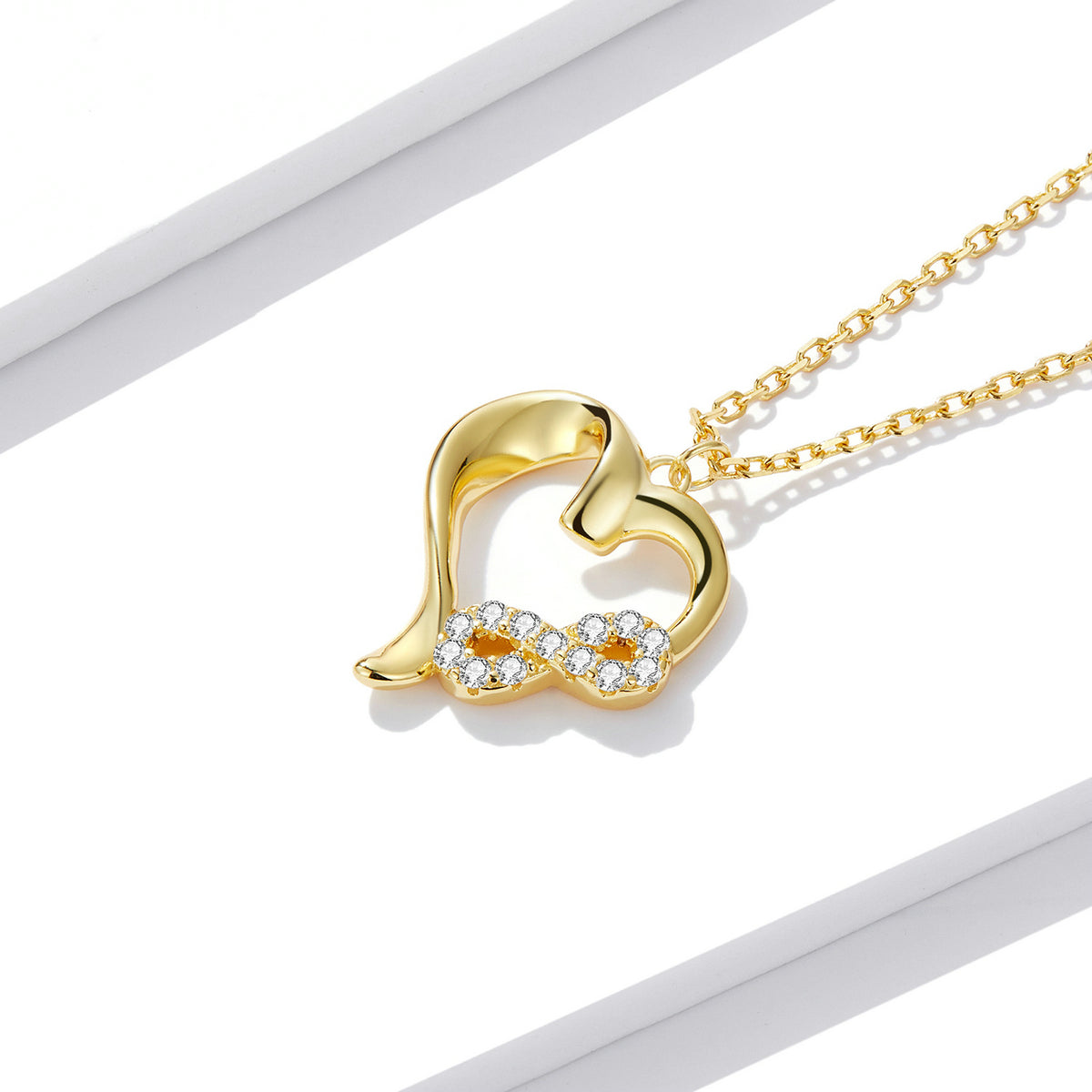 Eternal Heart Pendant Necklace