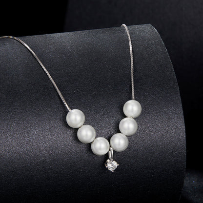 Dynamic Pearl Moissanite Collarbone Necklace