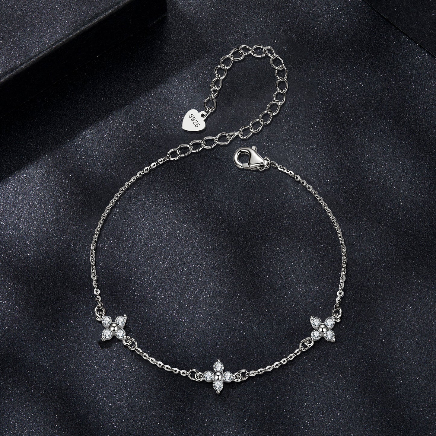 Clover Moissanite Bracelet