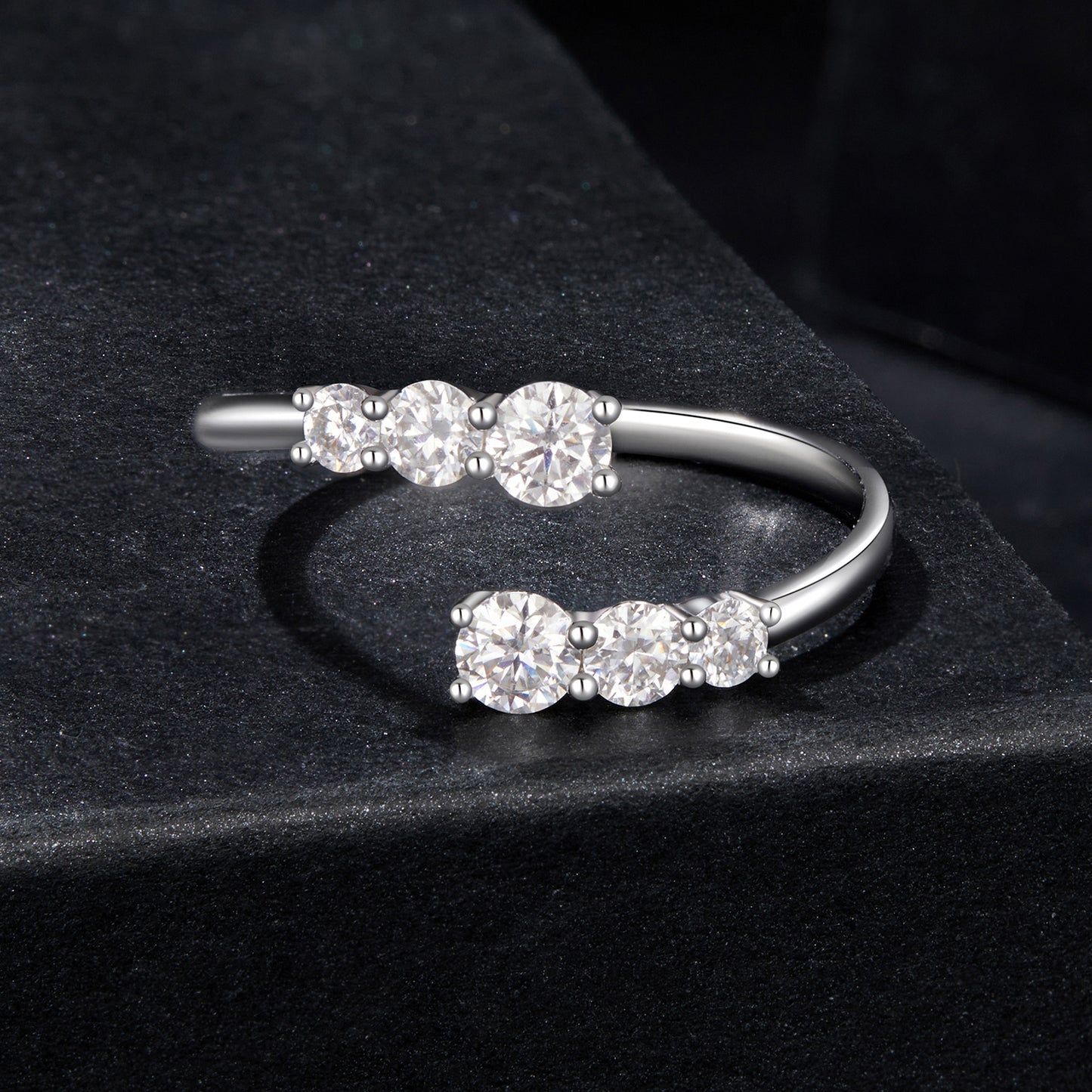 Sparkling Moissanite Adjustable Ring