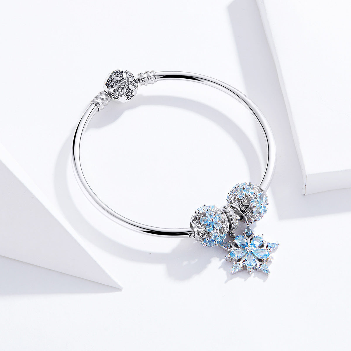 Frosted Crystal Snowflake Bangle